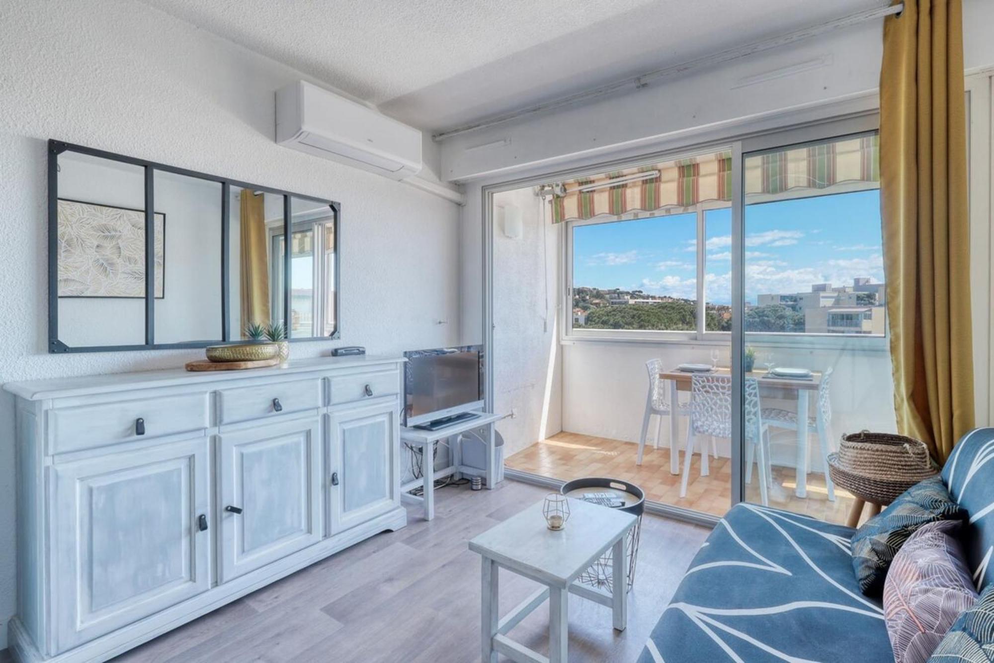 T2 600 M From The Beach! Air-Conditioned ル・ラヴァンドゥー エクステリア 写真